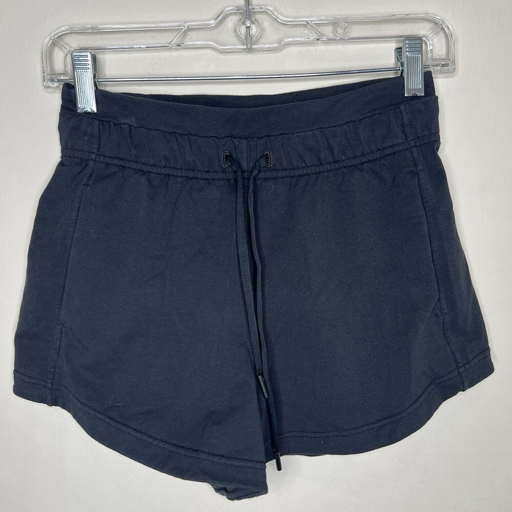 Lululemon Women’s Size 4 Black Inner Glow 3" Inseam Shorts